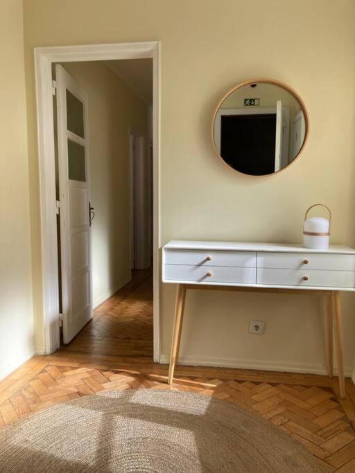 Apartamento Bem Localizado Para Familias & Amigos Apartment ลิสบอน ภายนอก รูปภาพ