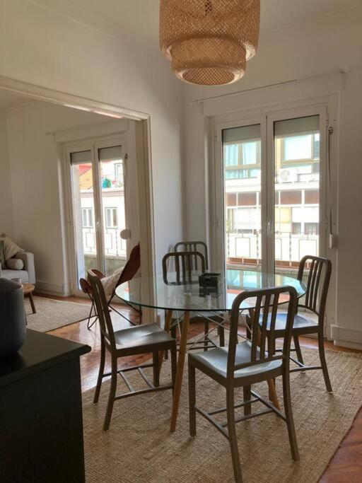 Apartamento Bem Localizado Para Familias & Amigos Apartment ลิสบอน ภายนอก รูปภาพ