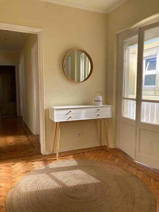 Apartamento Bem Localizado Para Familias & Amigos Apartment ลิสบอน ภายนอก รูปภาพ