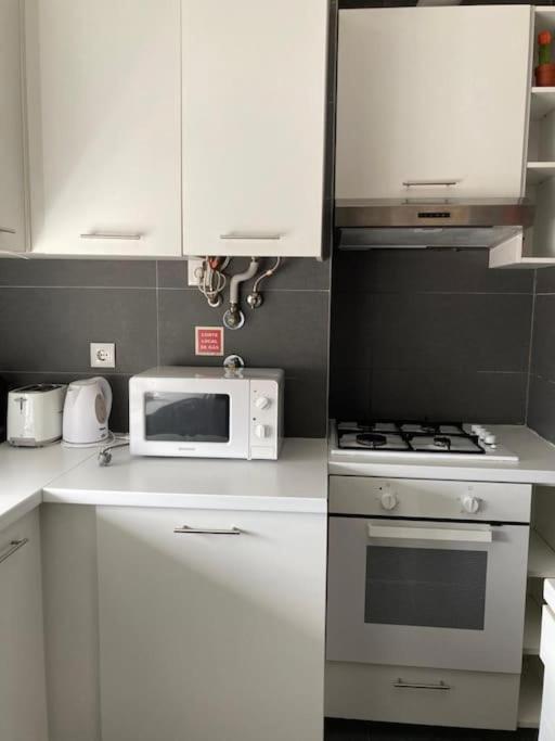 Apartamento Bem Localizado Para Familias & Amigos Apartment ลิสบอน ภายนอก รูปภาพ